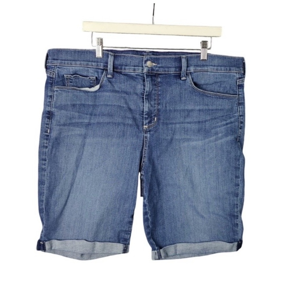 NYDJ Briella 9" Bermuda Denim Shorts Lift Tuck Stretchy Blue
Womens Size 20W